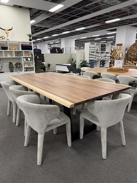 Evandale 2400 Dining + 8 Boris Dining Chairs