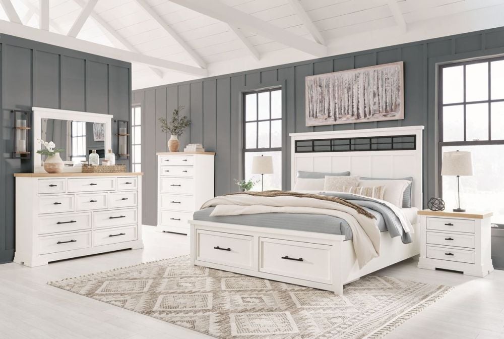 Ashbryn Dressing Table & Mirror