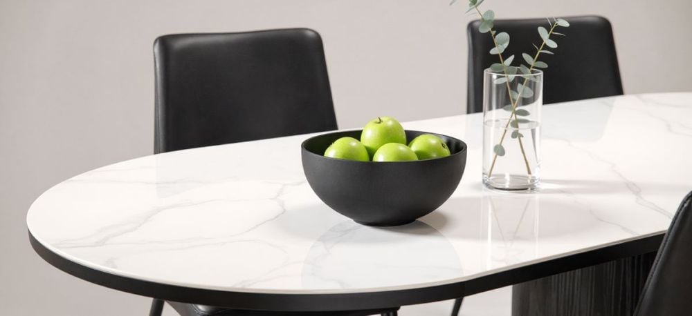 Como 2100 Dining Table - Black