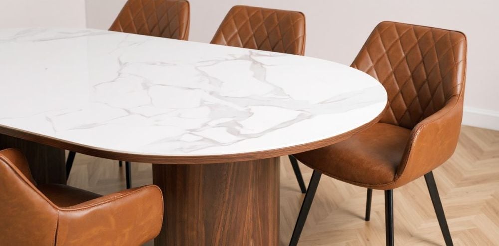 Como 2400 Dining Table - Walnut