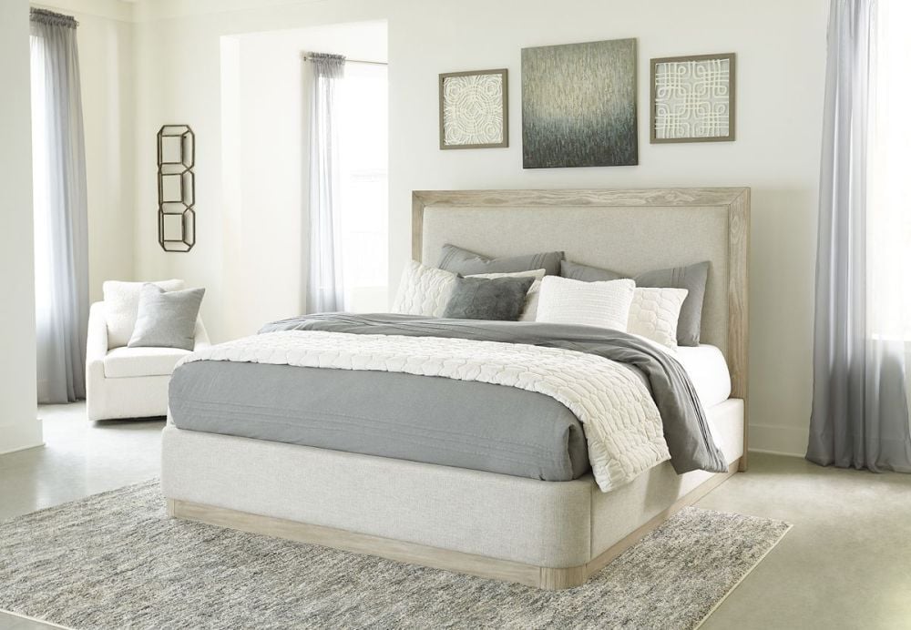 Hennington Queen Bedroom Suite With Dressing Table & Mirror