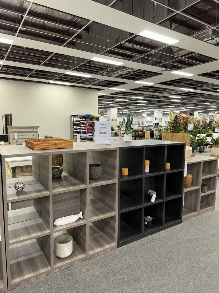Clearance - Hugo 9 Cube Bookcase