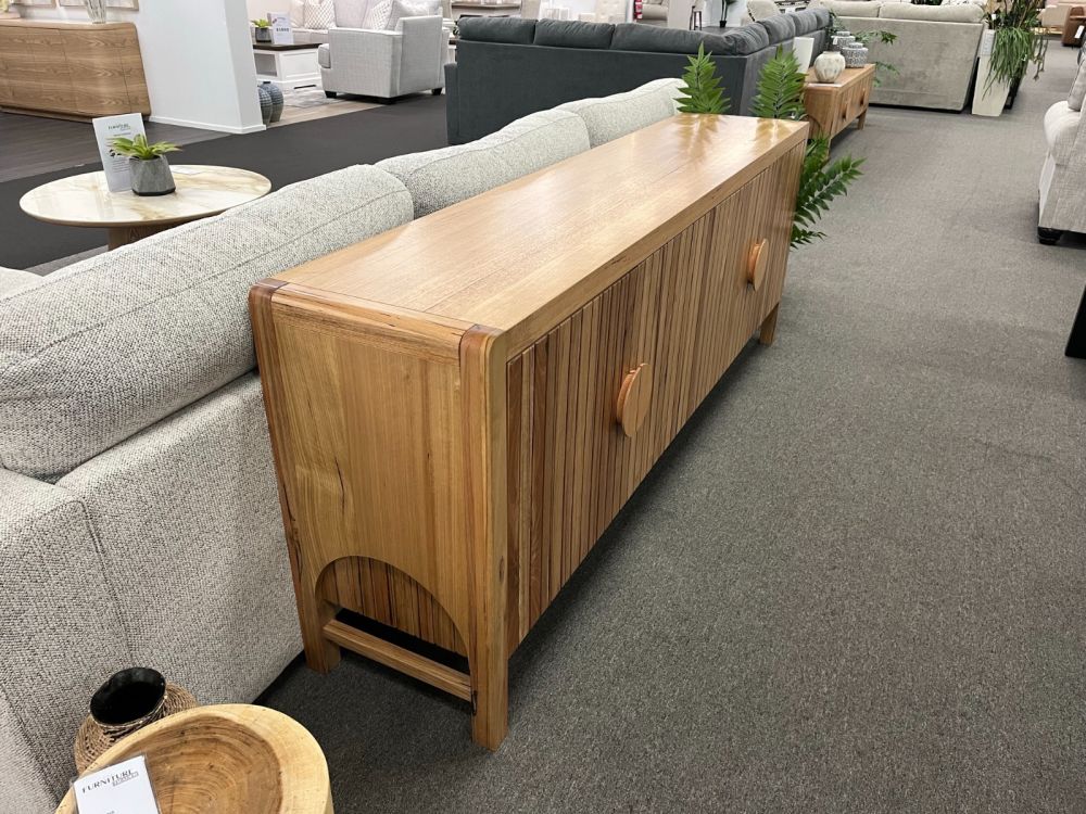 Ripple 2200 Buffet in Messmate