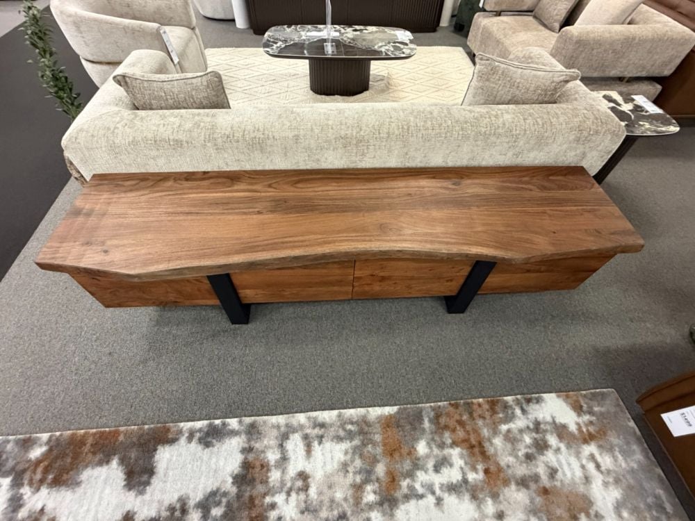 Macedon 2200 TV unit