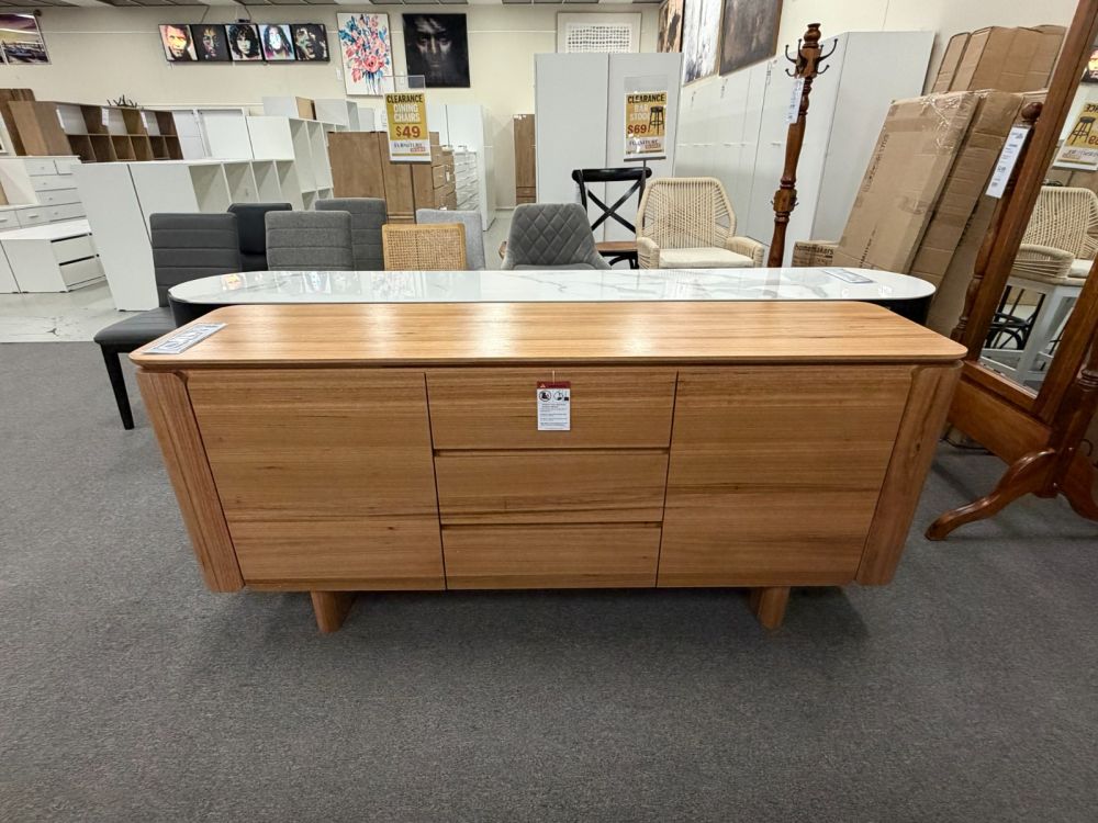 Minto 3 Drawer & 2 Door Buffet