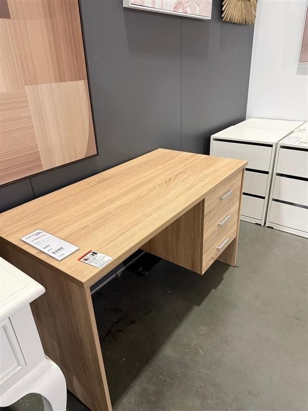 Clearance - Hugo 4x2 Desk - 3 Drawers