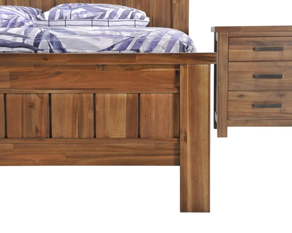 Lawson Queen Bed