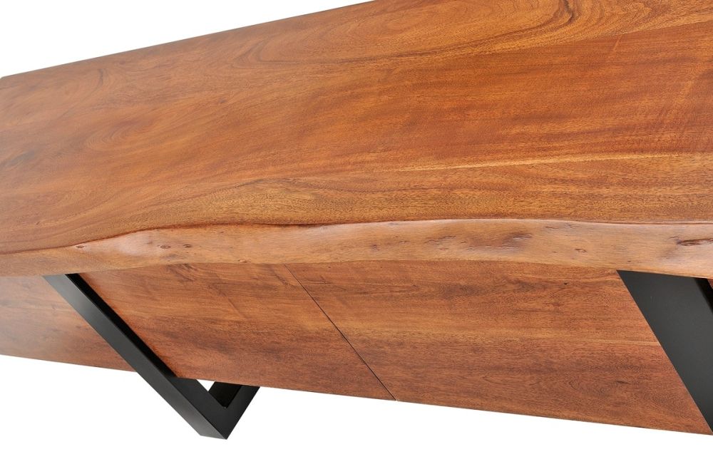 Macedon 2200 Entertainment Unit