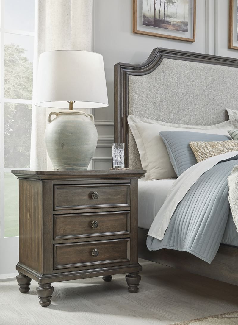 Veramond 3 Drawer Bedside Table