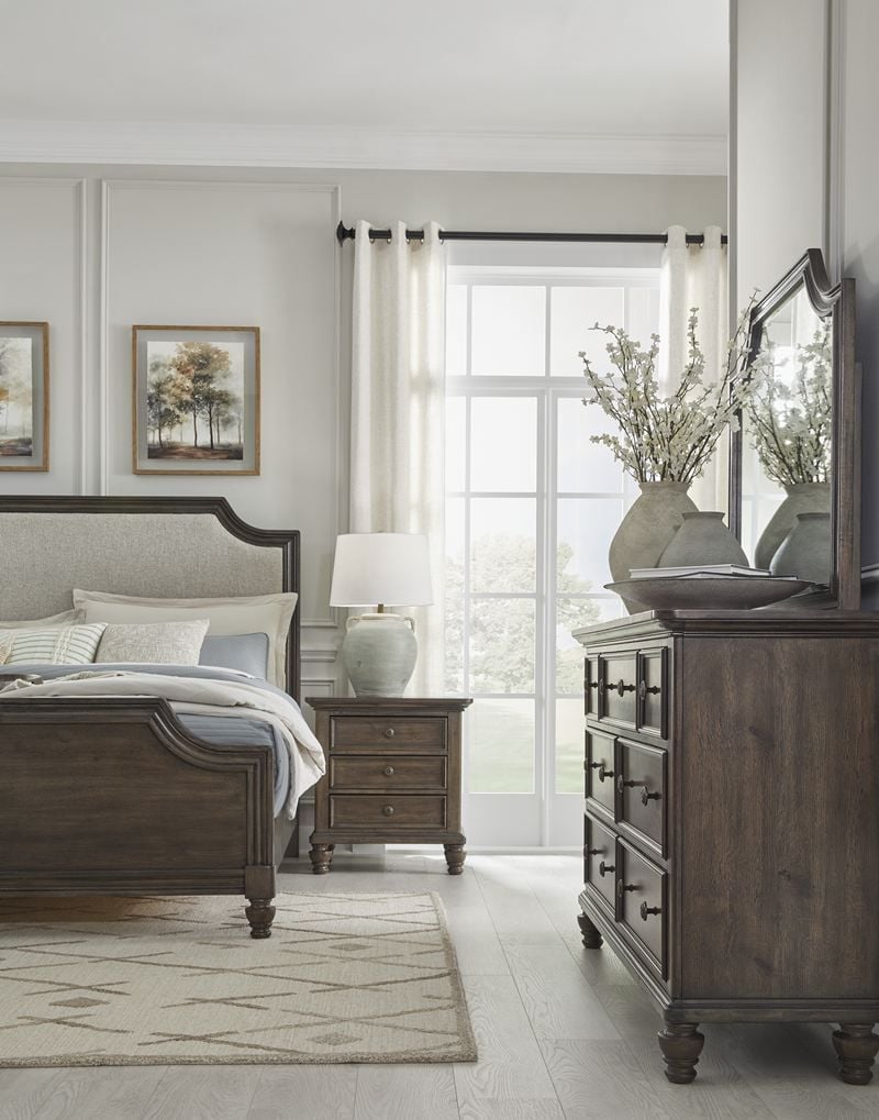 Veramond 3 Drawer Bedside Table