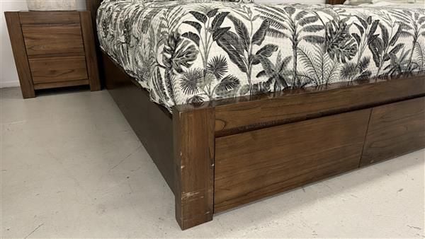Clearance - Metro Queen Bed + Bedsides