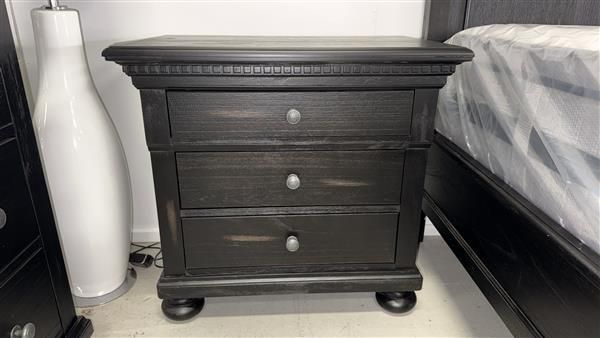 Clearance - Cayden King Bedroom Suite - Mountain Ash