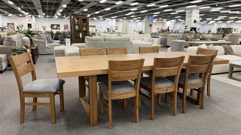 Clearance - Kildare 2600 Dining Table & 8X Kildare Dining Chairs