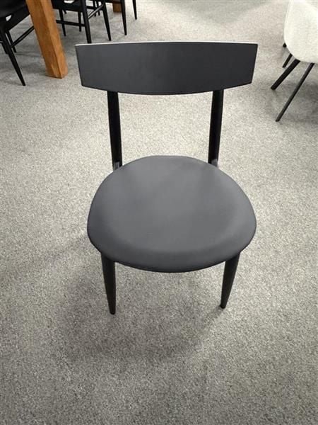 Clearance - Macedon 2400 - 7 Piece Dining Setting