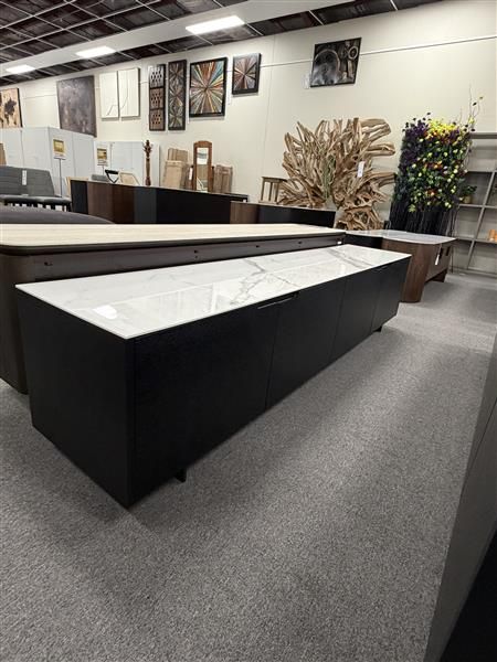 Clearance - Sienna 2200 Large Ent Unit