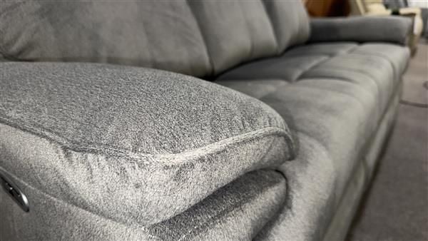 Clearance - Flynn Recliner Collection