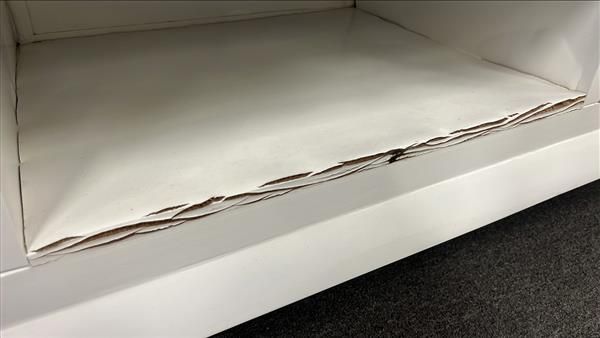 Clearance - Opium Entertainment Unit (Damaged shelf)