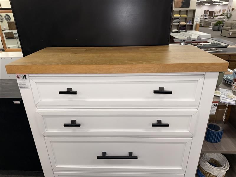 Clearance - Ashbryn 5-Drw Tallboy