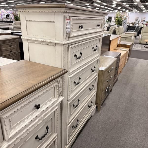 Clearance - Realyn 5 Draw Tallboy