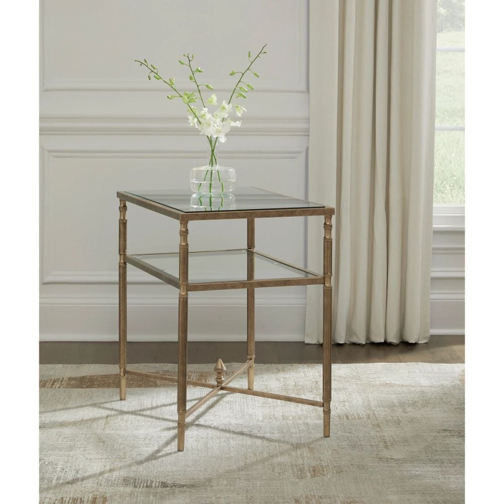 Cloverty Lamp Table
