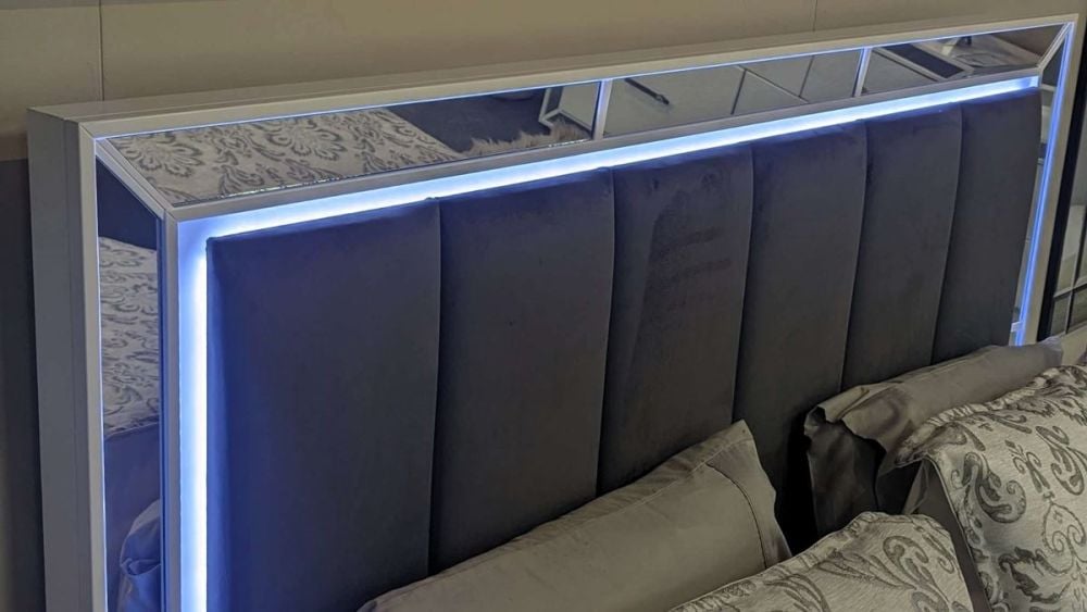 Cortana Queen Bed With Drawers - White