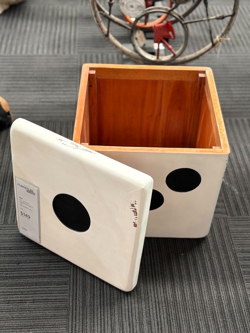 Clearance - Edhi Dice - White - Medium