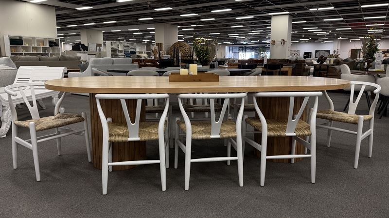 Clearance - Ripple Messamate 2700 Dining Table & 8 Wishbone Dining Chairs