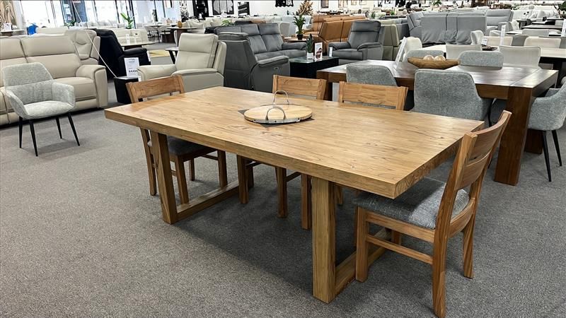 Clearance - Kildare 2080 Dining + 6 Kildare Dining Chairs