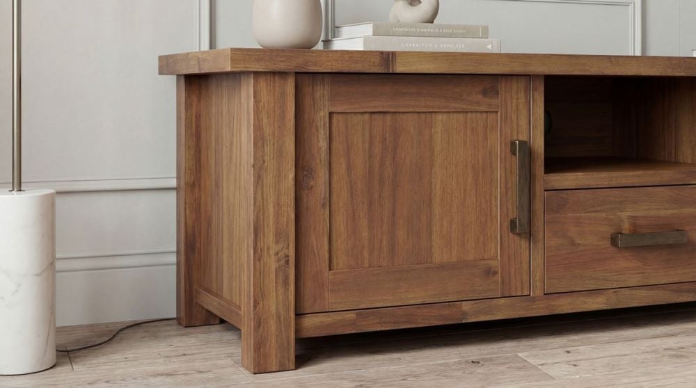 Lawson 1780 Medium Entertainment Unit