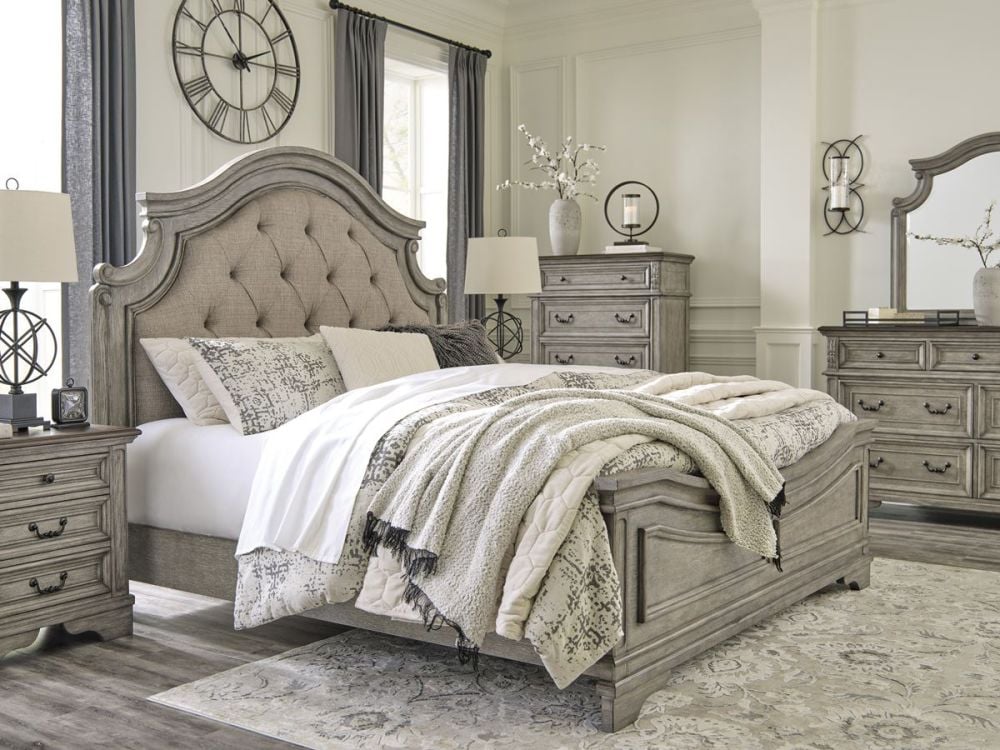 Lodenbay 5 Piece King Bedroom Suite With Dressing Table & Mirror