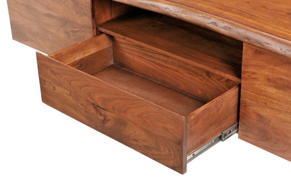Macedon 1800 Entertainment Unit