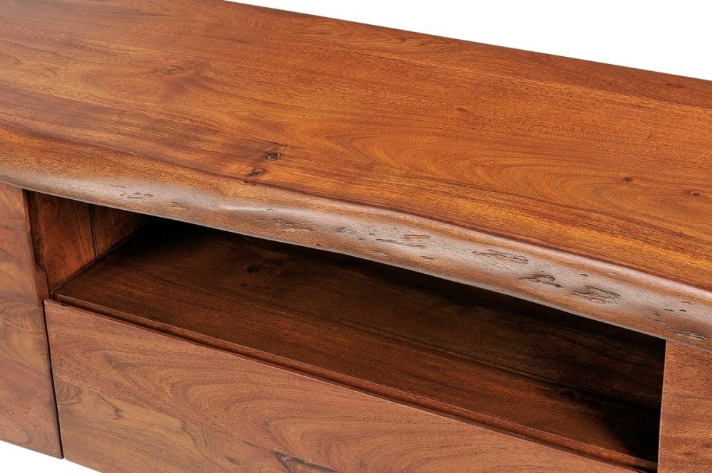 Macedon 1800 Entertainment Unit