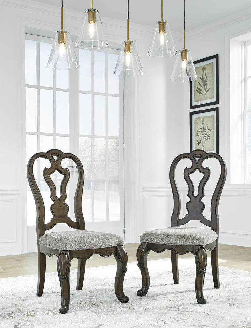 Maylee Extension Table + 4 Dining Chairs + Bench & 2 Carver Armchairs