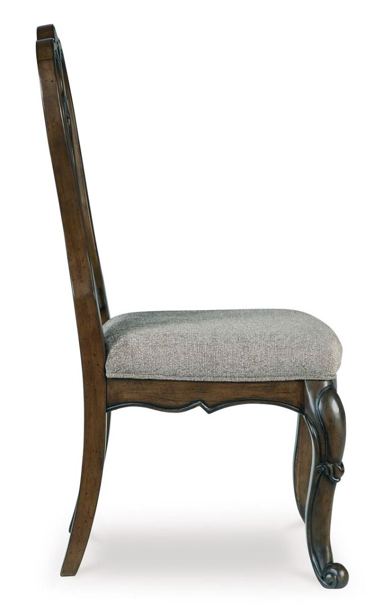 Maylee Extension Table + 6 Dining Chairs + 2 Carver Armchairs