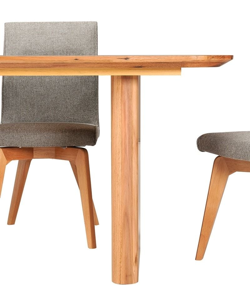 Minto 1900 Dining Table